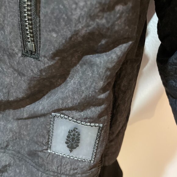 NWT $368 Free People Movement Tricked Out Trek Lightweight Puffer Jacket Grey - Picture 8 of 16